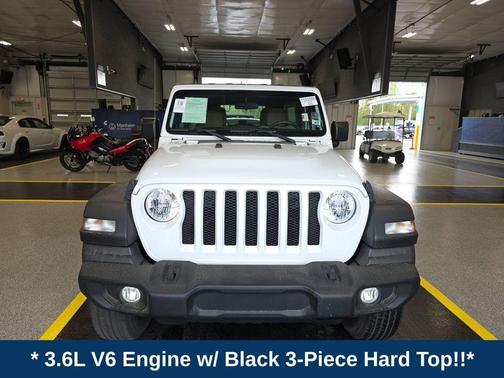 Bright White Clearcoat 2022 Jeep Wrangler Unlimited Sport