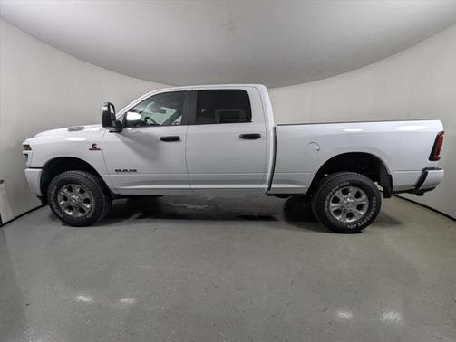 2025 RAM 2500 Big Horn Crew Cab 4x4 6'4' Box