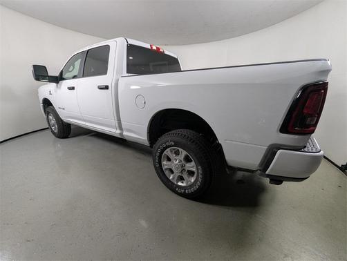 2025 RAM 2500 Big Horn Crew Cab 4x4 6'4' Box