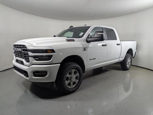 2025 RAM 2500 Big Horn Crew Cab 4x4 6'4' Box