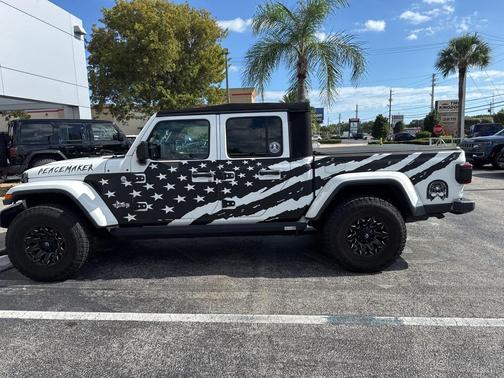 2020 Jeep Gladiator Overland