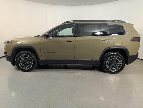 '41 2026 Jeep Cherokee Laredo 4x4