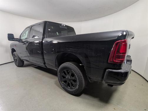 2026 RAM 2500 Laramie Crew Cab 4x4 6'4' Box