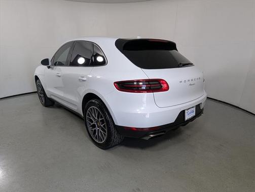 2018 Porsche Macan Base