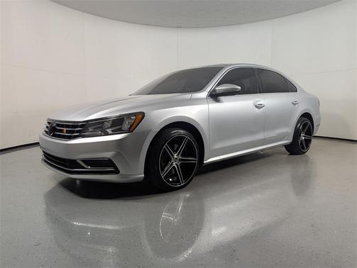 2018 Volkswagen Passat 2.0T SE