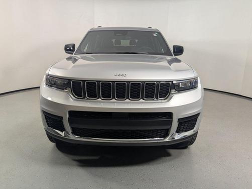 Silver Zynith 2025 Jeep Grand Cherokee L Laredo