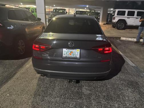 2018 Volkswagen Passat 2.0T R-Line