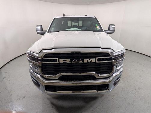 2026 RAM 2500 Tradesman Crew Cab 4x4 6'4' Box