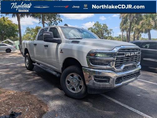 2025 RAM 2500 Tradesman Crew Cab 4x4 6'4' Box