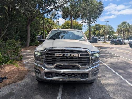 2025 RAM 2500 Tradesman Crew Cab 4x4 6'4' Box