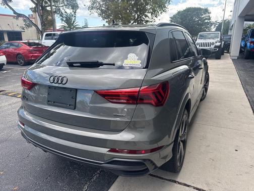 2021 Audi Q3 45 S line Premium