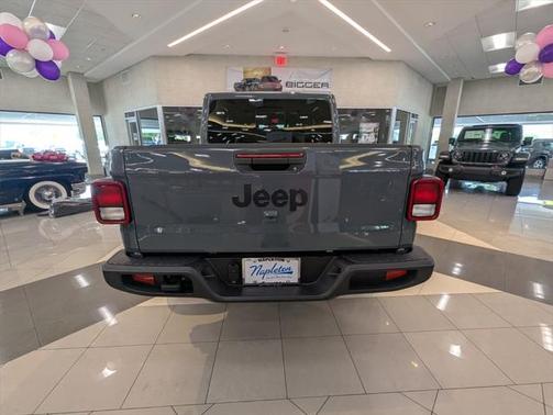 2025 Jeep Gladiator Nighthawk
