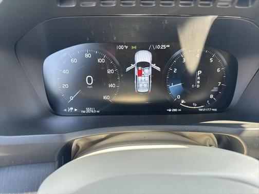 2020 Volvo XC90 T6 Momentum