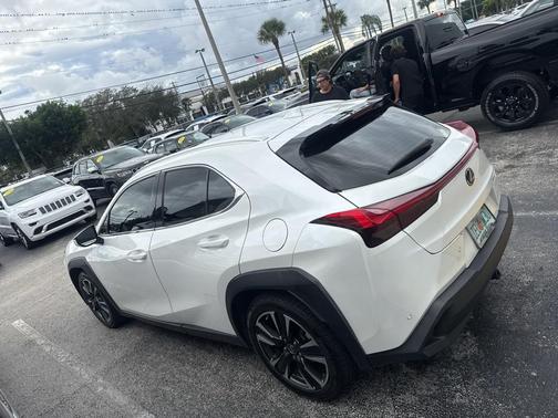 2022 Lexus UX 200 Base
