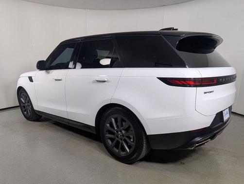 2024 Land Rover Range Rover Sport SE