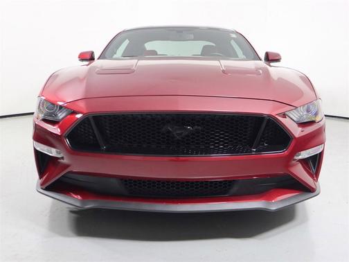 Photo 2 of 25 of 2019 Ford Mustang GT Premium