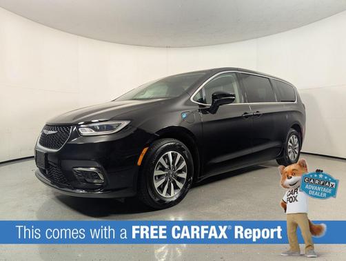 2024 Chrysler Pacifica Hybrid Select