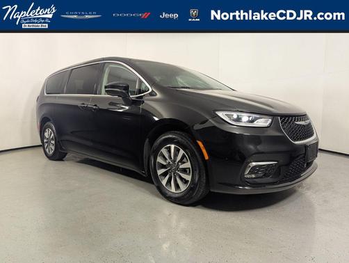 2024 Chrysler Pacifica Hybrid Select