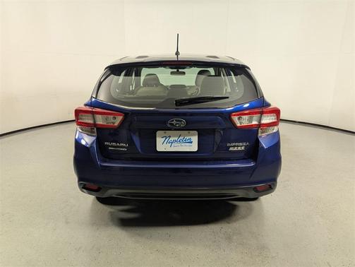 2017 Subaru Impreza 2.0i