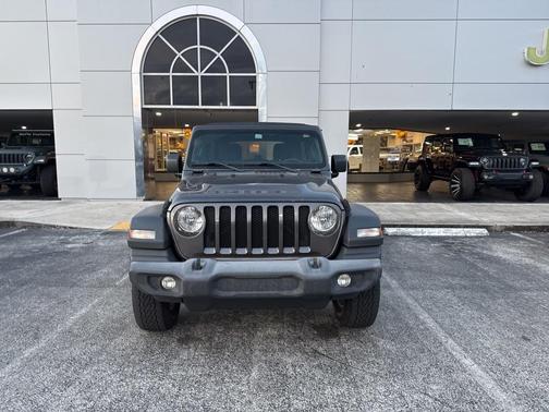 2018 Jeep Wrangler Unlimited Sport