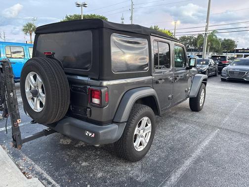2018 Jeep Wrangler Unlimited Sport