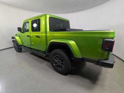 2026 Jeep Gladiator Sport S