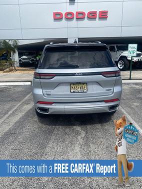 2022 Jeep Grand Cherokee Summit