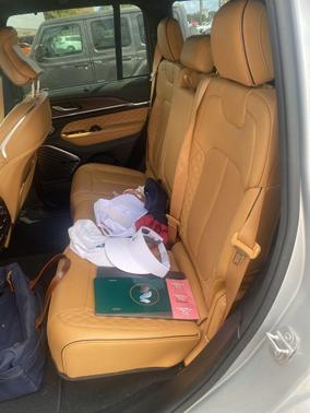 2022 Jeep Grand Cherokee Summit