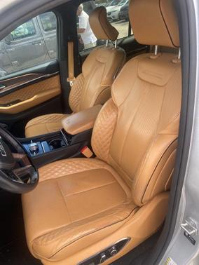 2022 Jeep Grand Cherokee Summit