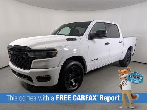 Bright White Clearcoat 2025 RAM 1500 Big Horn/Lone Star