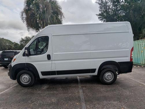 Bright White Clearcoat 2026 RAM ProMaster 3500 High Roof