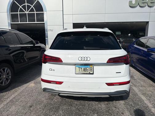 2021 Audi Q5 45 Premium Plus