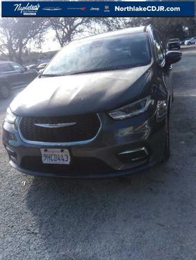 2023 Chrysler Pacifica Hybrid Touring L