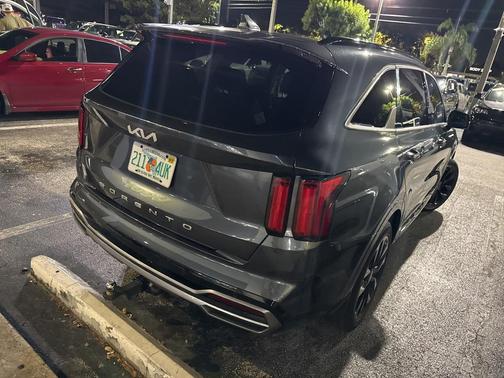 2022 Kia Sorento SX