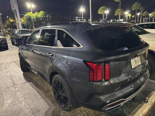 2022 Kia Sorento SX