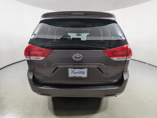 2012 Toyota Sienna XLE