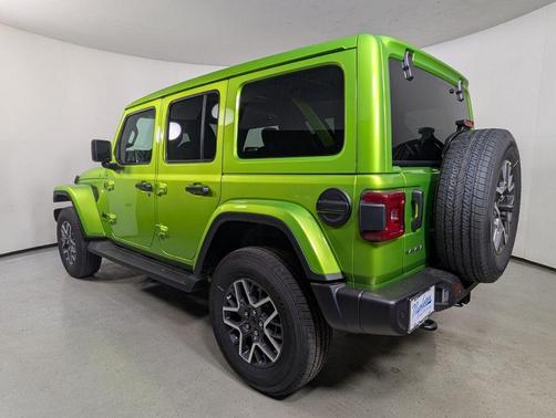 2026 Jeep Wrangler 4-Door Sahara 4x4