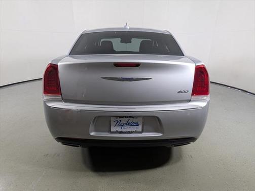 2020 Chrysler 300 Touring