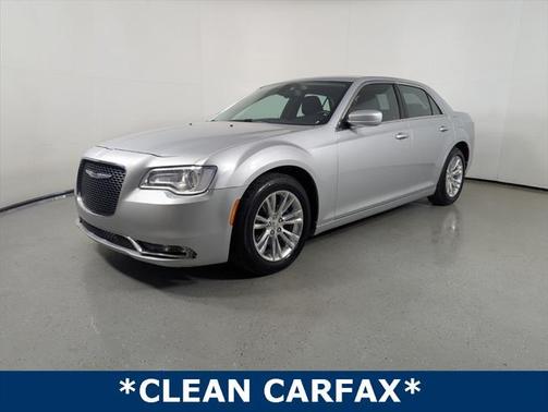 2020 Chrysler 300 Touring