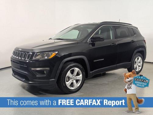 Diamond Black Crystal Pearlcoat 2020 Jeep Compass Latitude