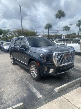 2021 GMC Yukon SLT