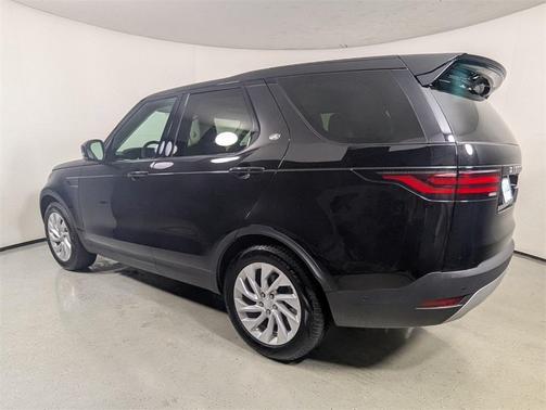2025 Land Rover Discovery P300 S