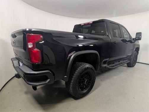 2024 Chevrolet Silverado 2500 4WD Crew Cab Standard Bed ZR2