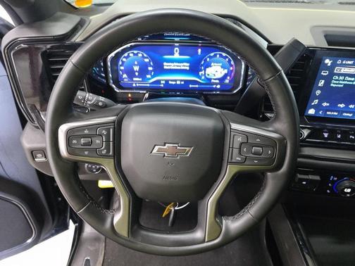 2024 Chevrolet Silverado 2500 4WD Crew Cab Standard Bed ZR2