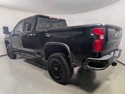 2024 Chevrolet Silverado 2500 4WD Crew Cab Standard Bed ZR2