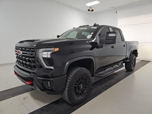 2024 Chevrolet Silverado 2500 4WD Crew Cab Standard Bed ZR2