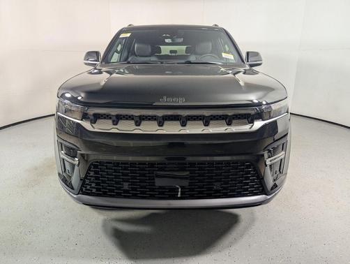 2026 Jeep Grand Wagoneer L 4x2