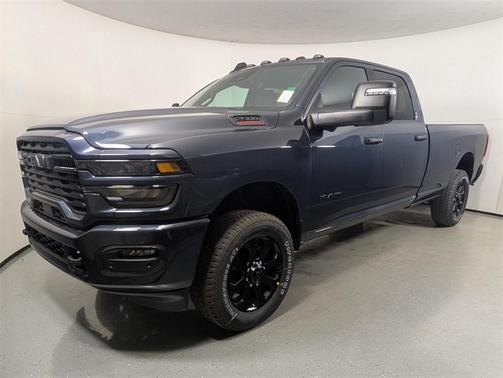 2026 RAM 2500 Big Horn Crew Cab 4x4 8' Box