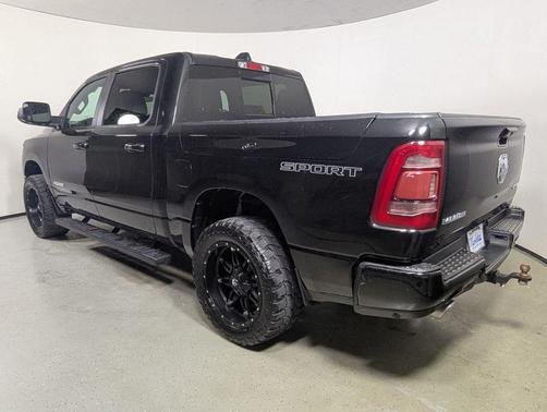 Diamond Black Crystal Pearlcoat 2023 RAM 1500 Laramie