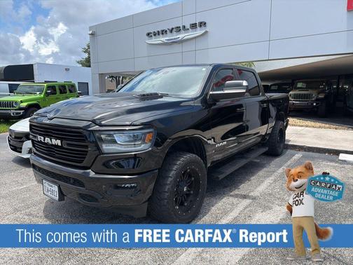 Diamond Black Crystal Pearlcoat 2023 RAM 1500 Laramie